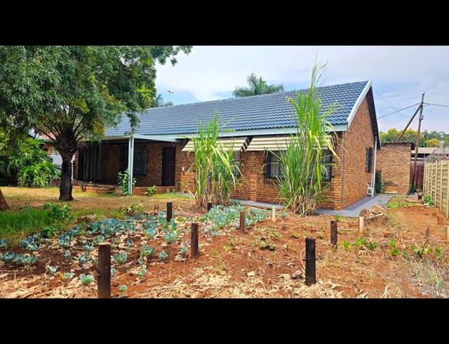 3 BEDROOM HOUSE FOR SALE IN CHANTELLE